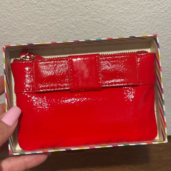 Kate Spade Cherry Red Patent Clutch with Storybook Lining NWOT - Picture 4 of 9
